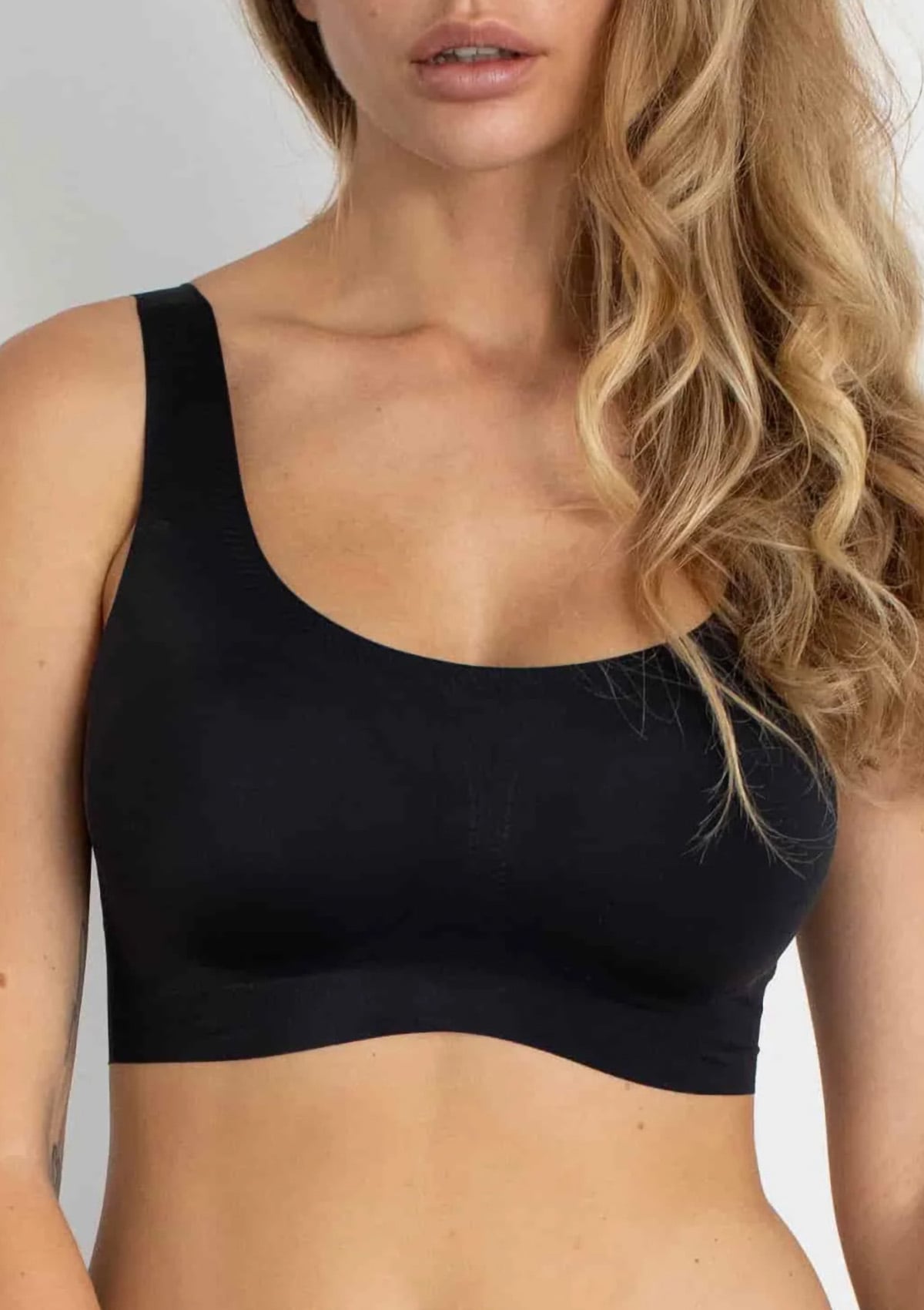 Top sportowy bezszwowy 3153 Yoga Kleo czarny XL CZARNY
