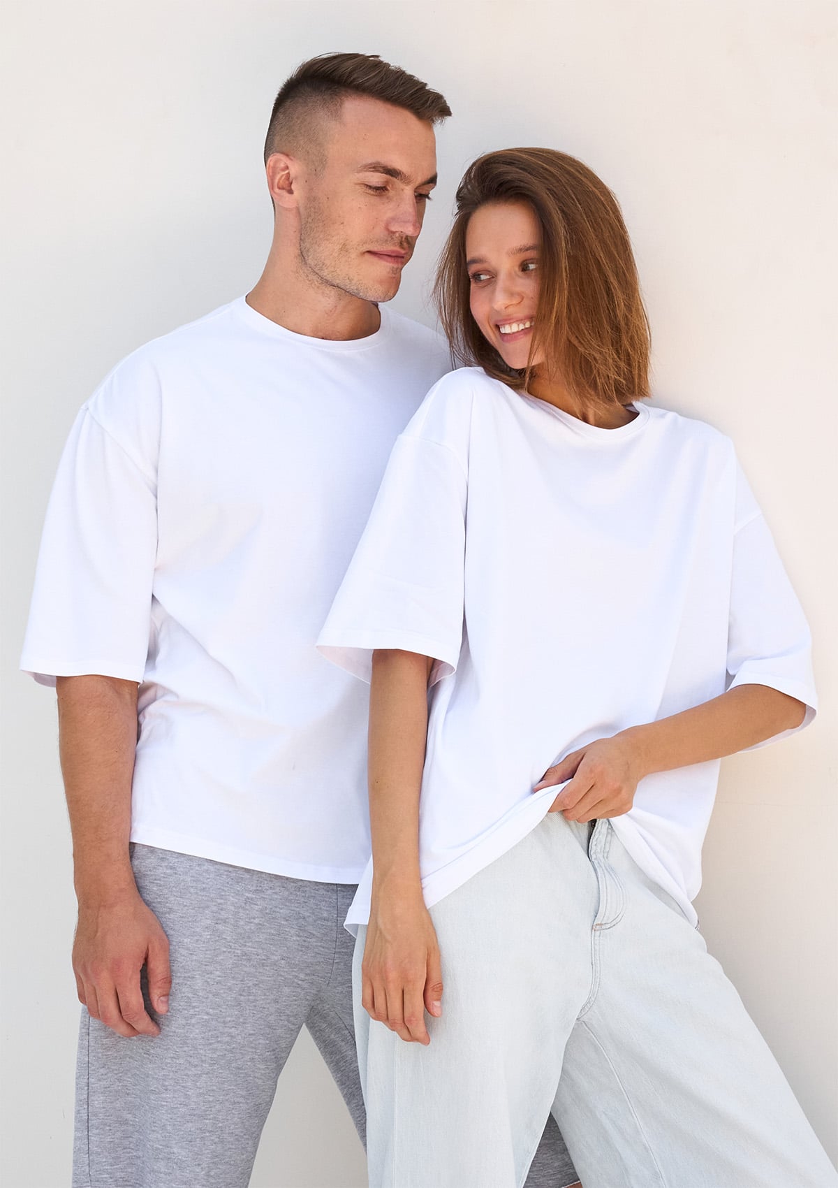 T-shirt dla niej i dla niego oversize z bawełny czesanej biały Unisex Delta Naviale BIAŁY