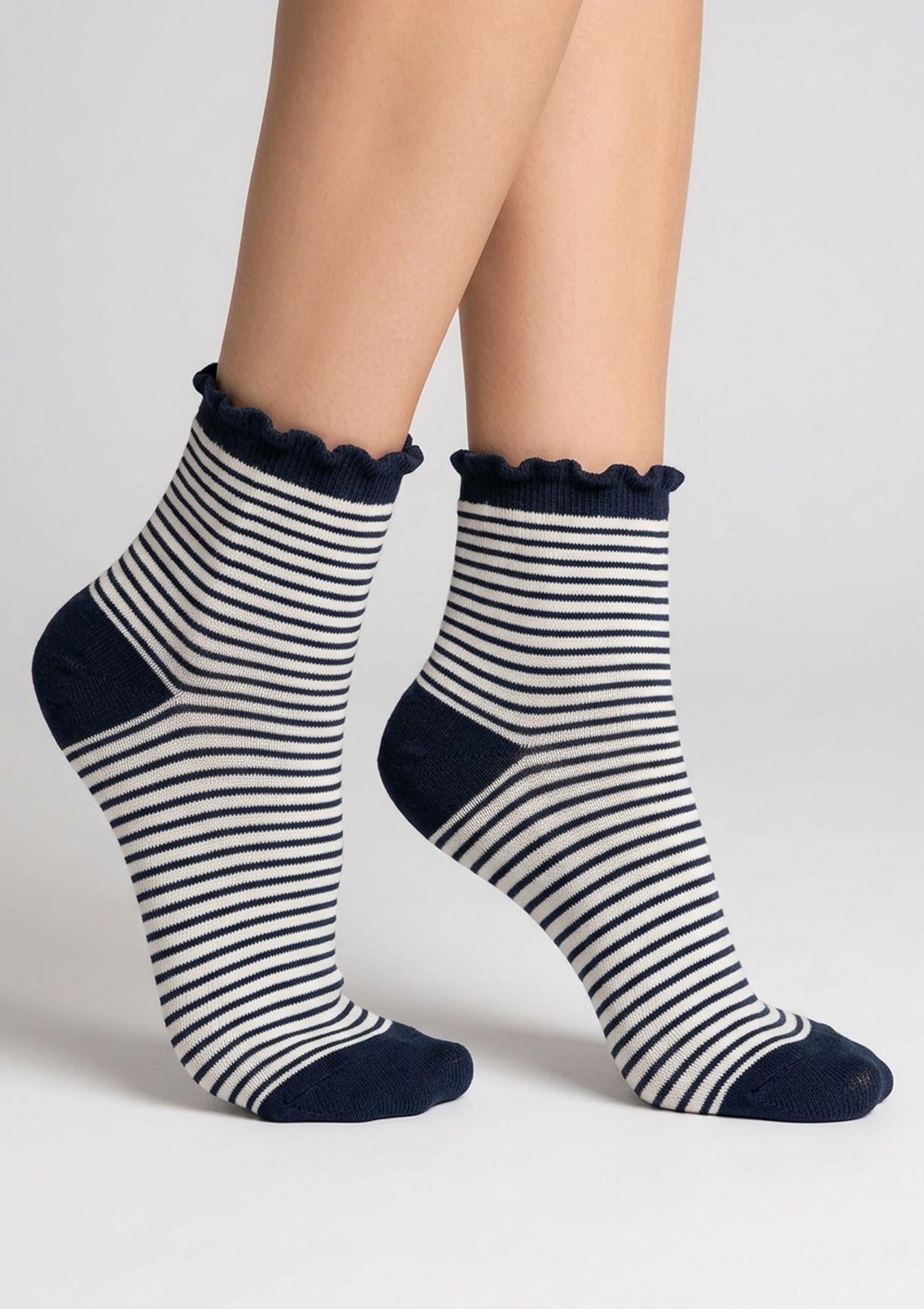 Skarpetki damskie w paseczki z falbanką Scp Stripes Marilyn granatowe 36/40 DARK BLUE