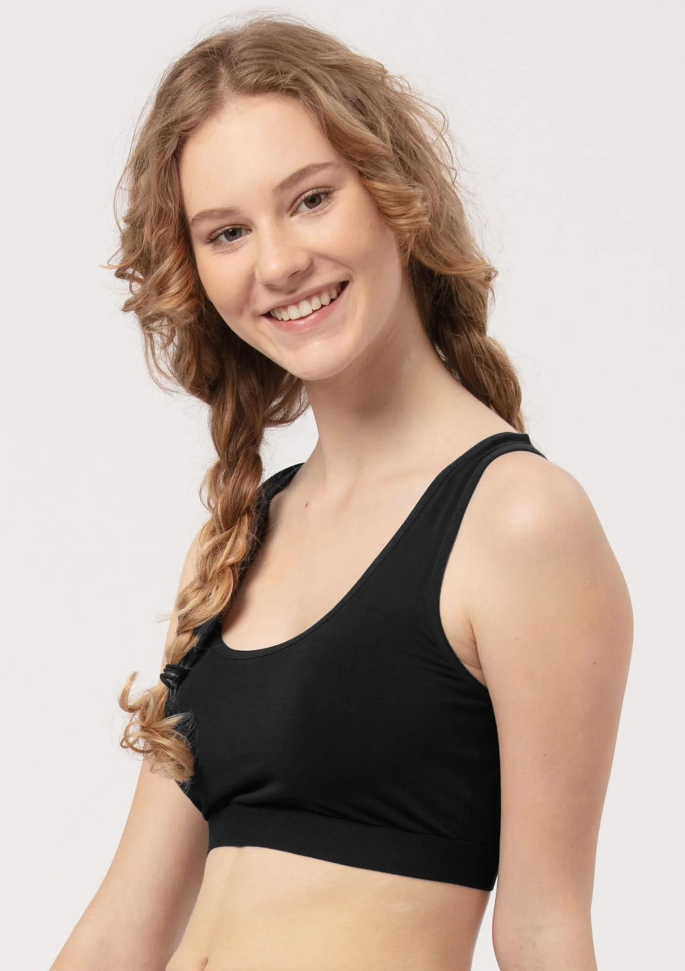Top sportowy damski czarny z włókna bambusowego LBT 005 Key