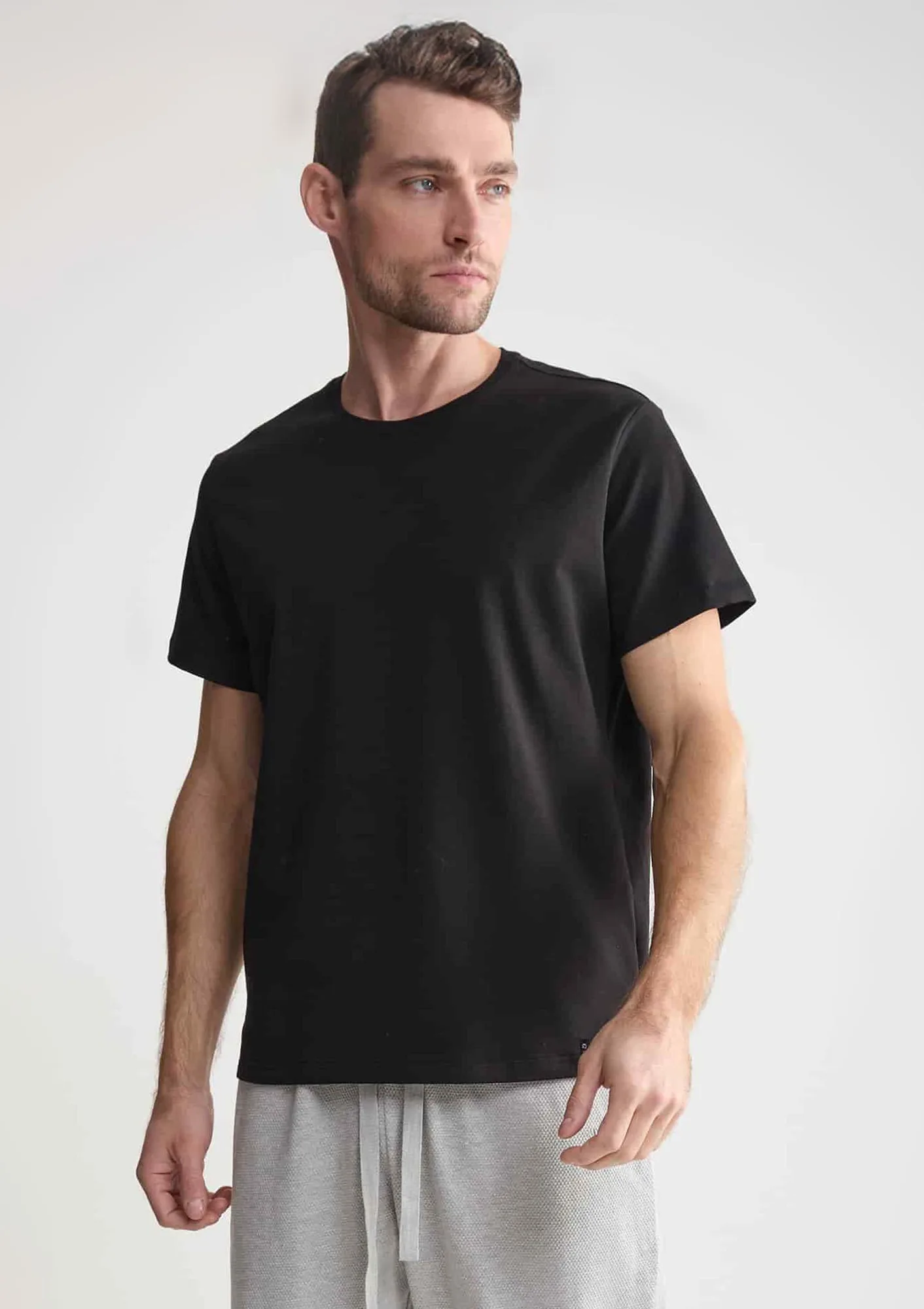 T-shirt męski z bawełny czesanej MH320-01 Naviale czarny
