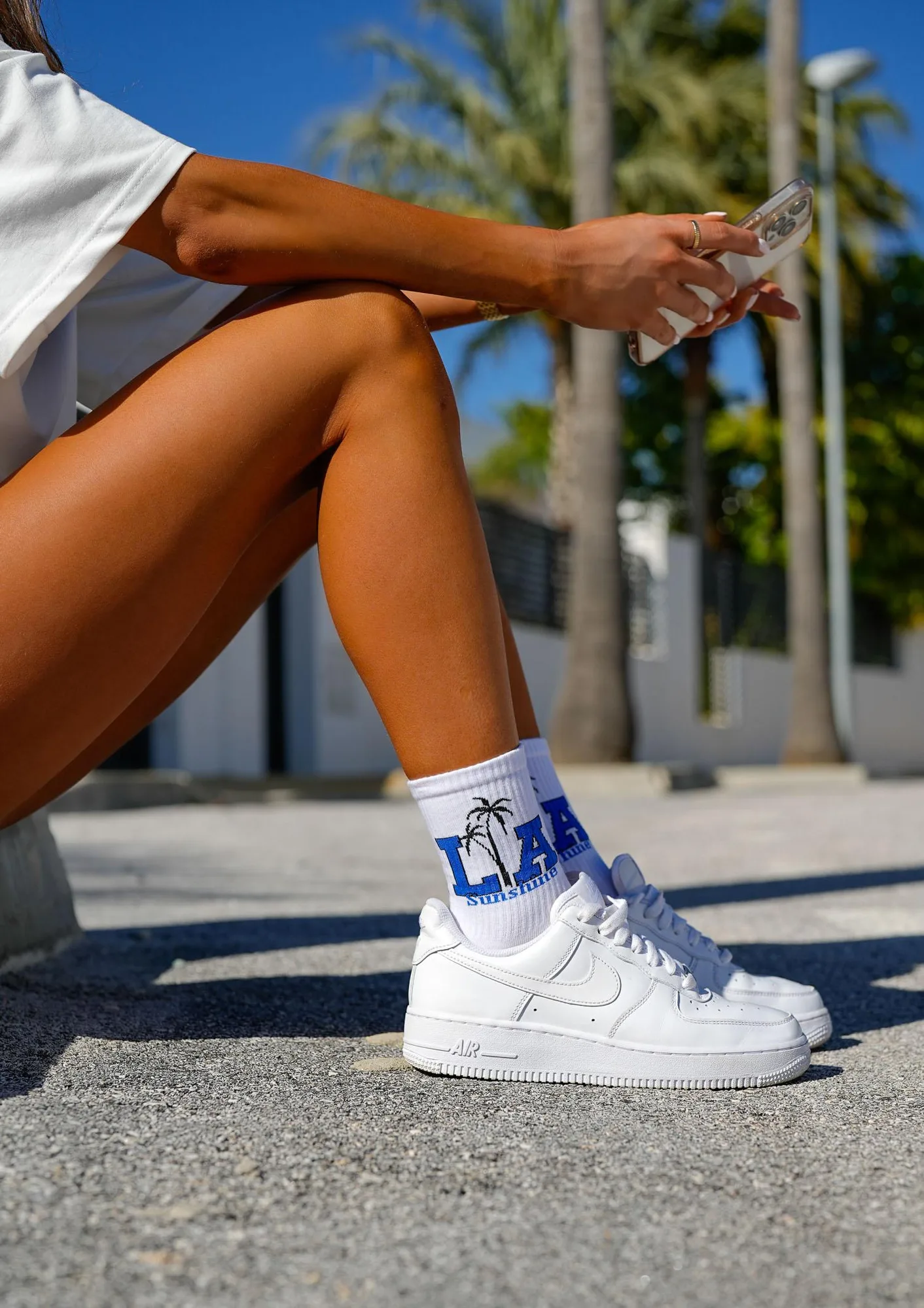 Skarpetki damskie w sportowym stylu z granatowym napisem LA Sunshine Milena